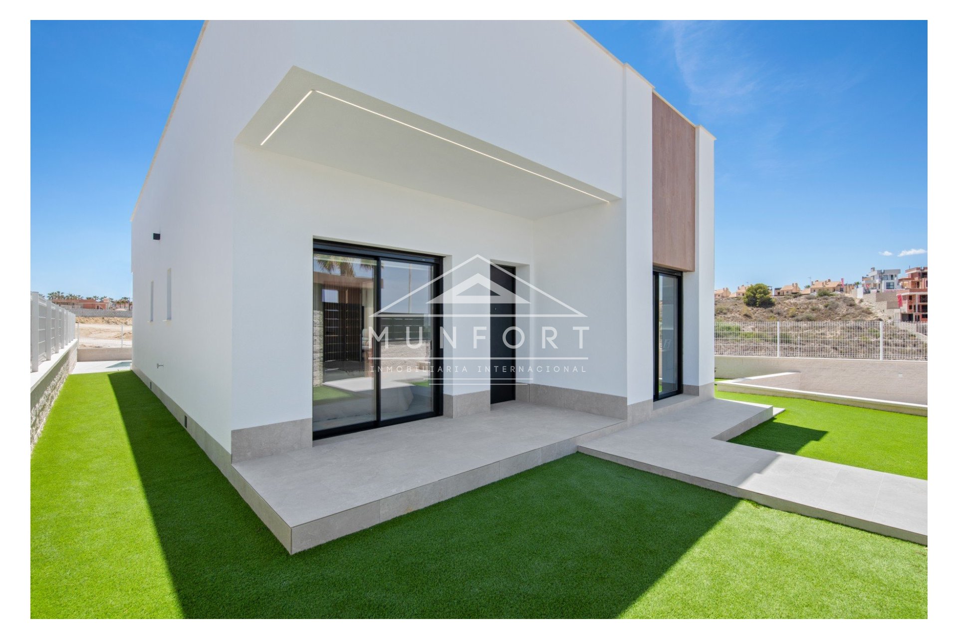 Resale - Villas -
Algorfa