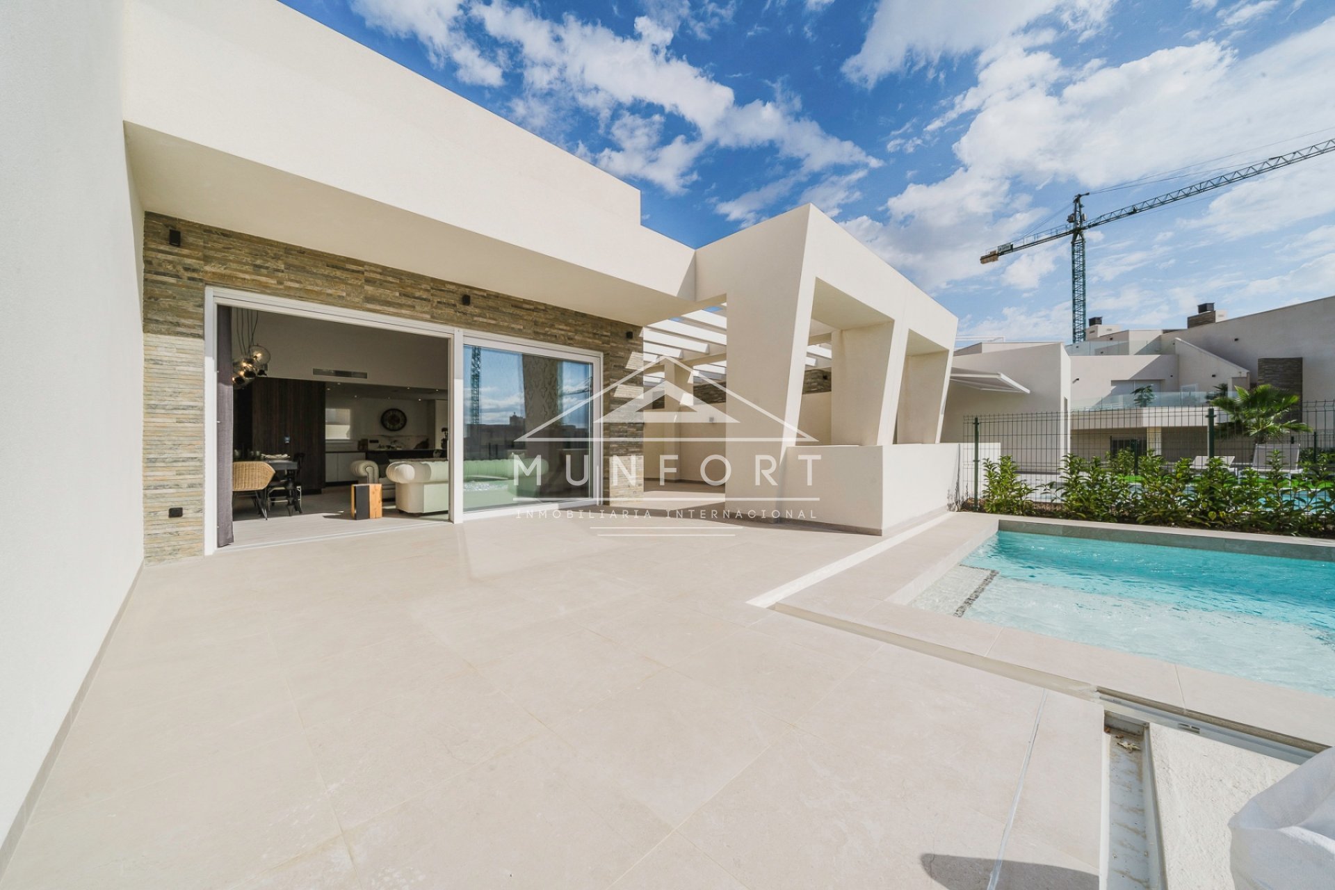 Resale - Villas -
Algorfa