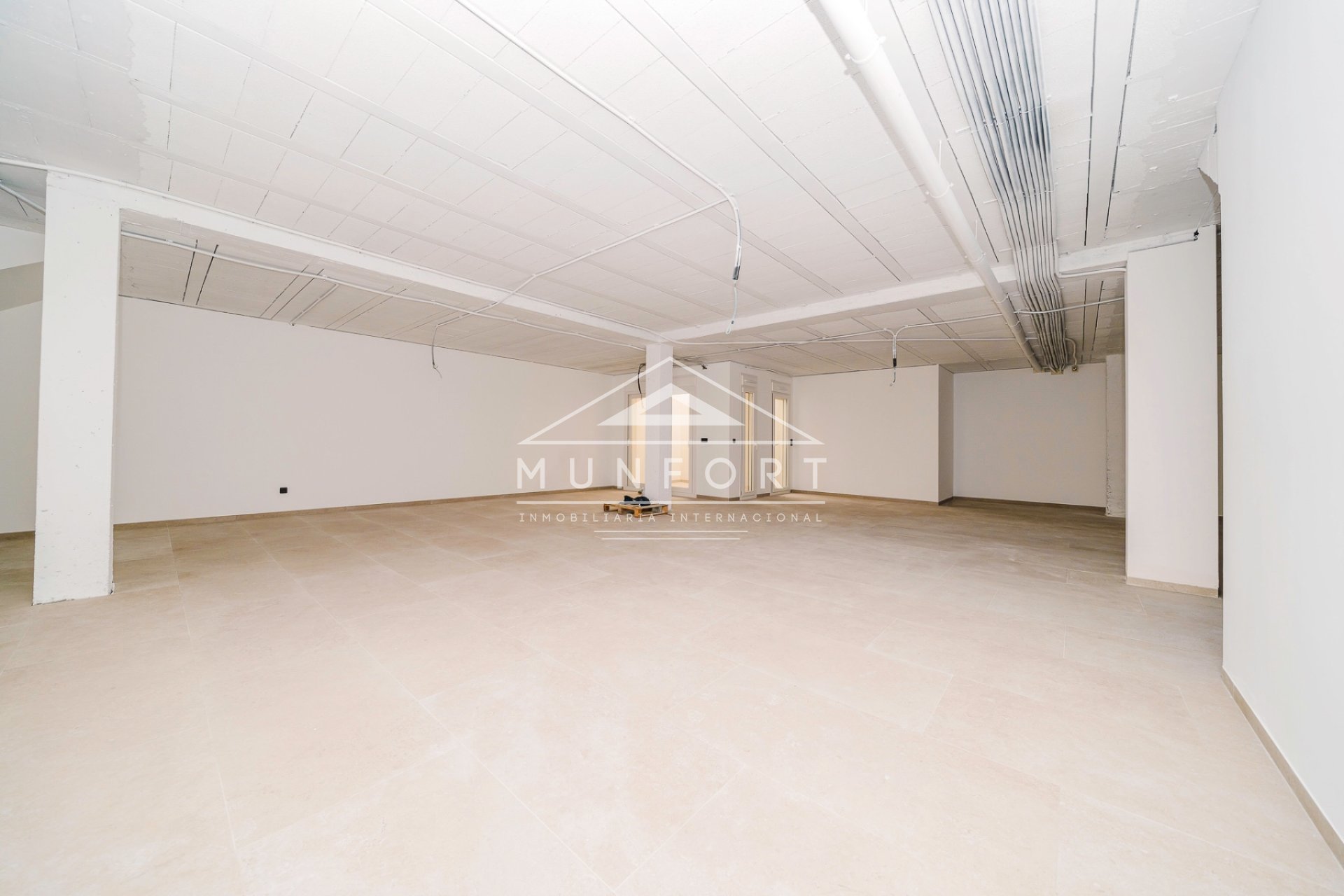 Resale - Villas -
Algorfa