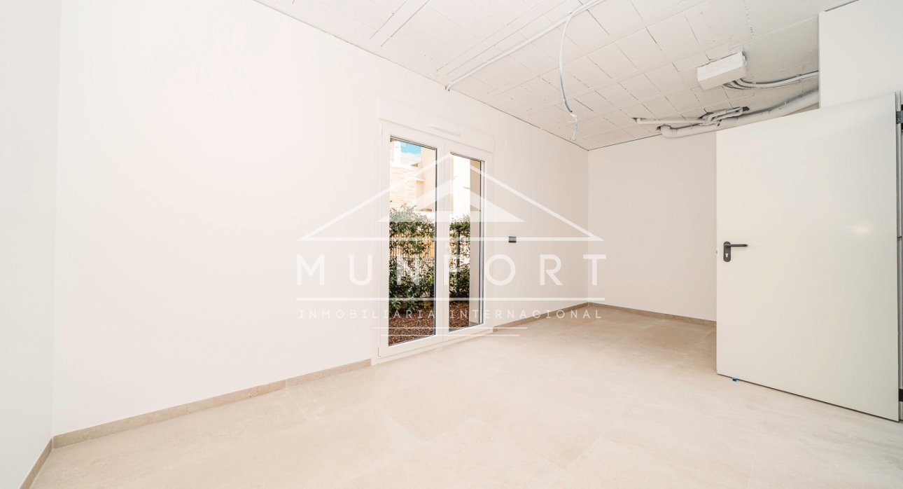 Resale - Villas -
Algorfa