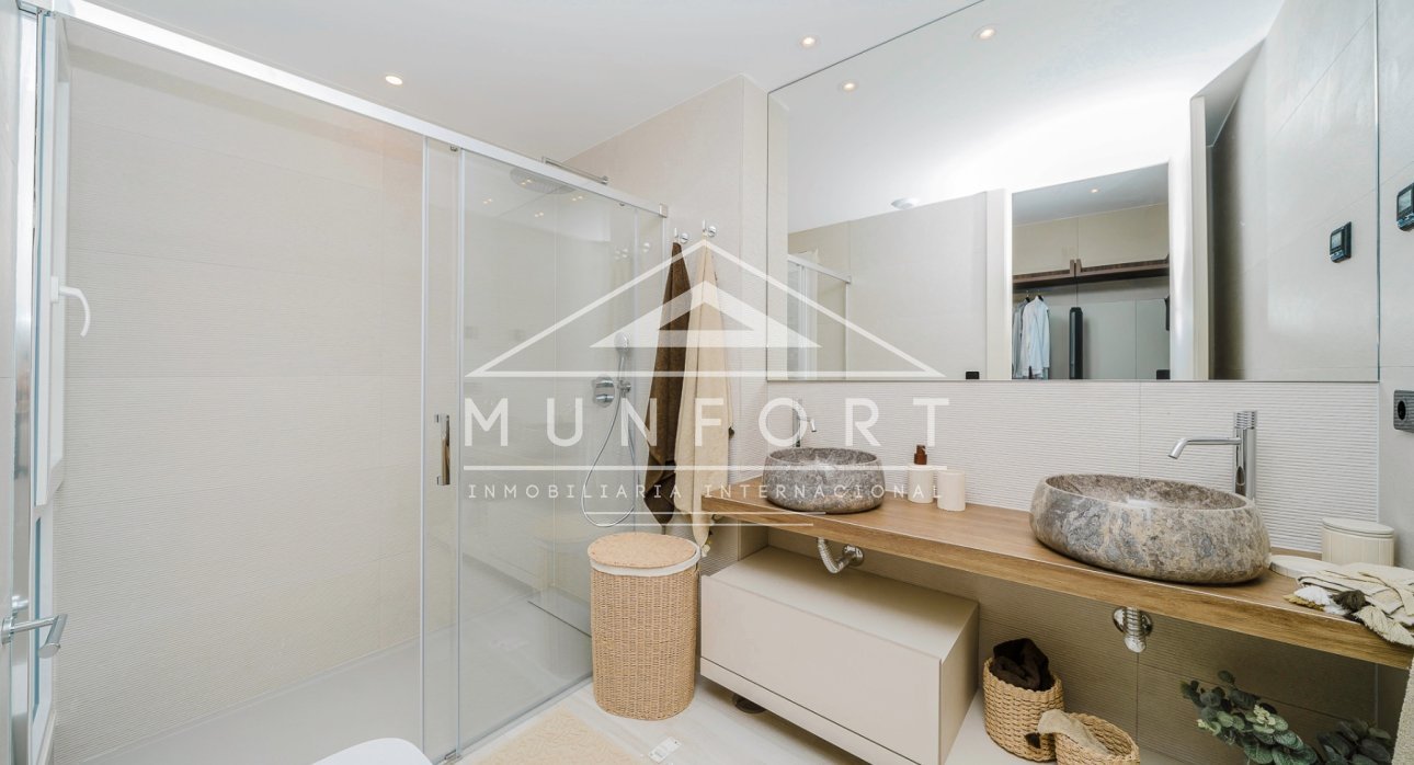 Resale - Villas -
Algorfa