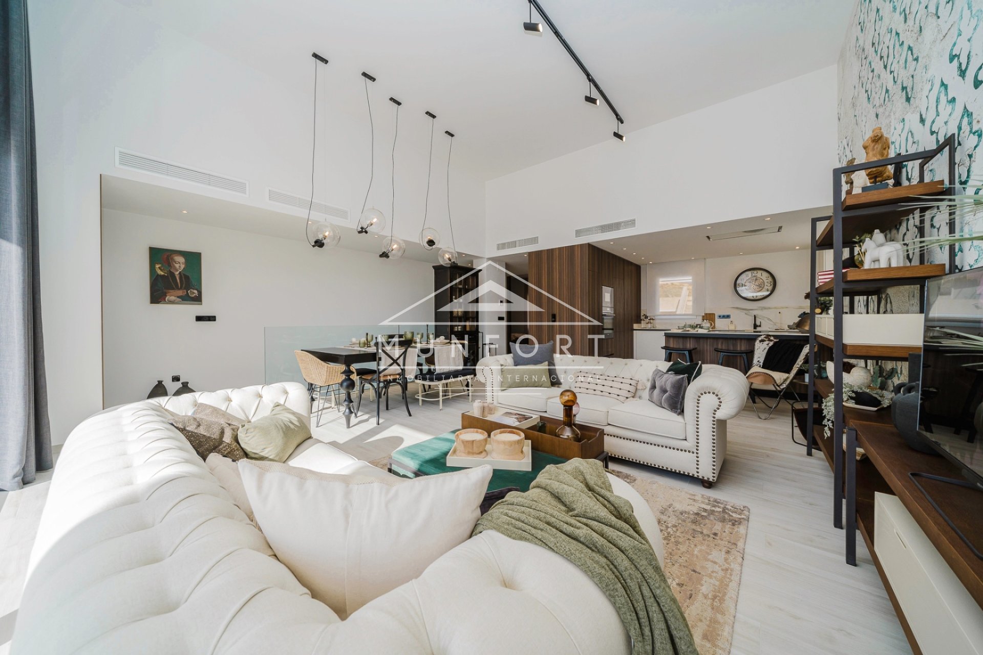 Resale - Villas -
Algorfa