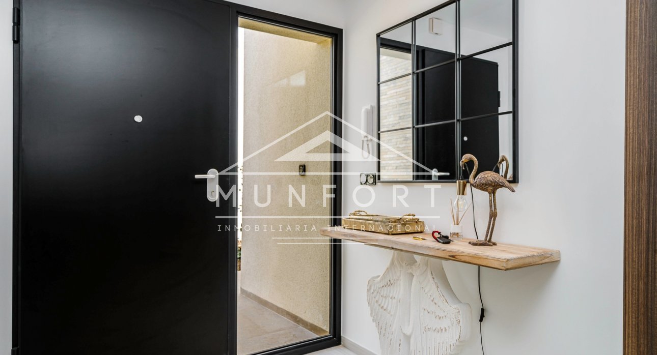 Resale - Villas -
Algorfa