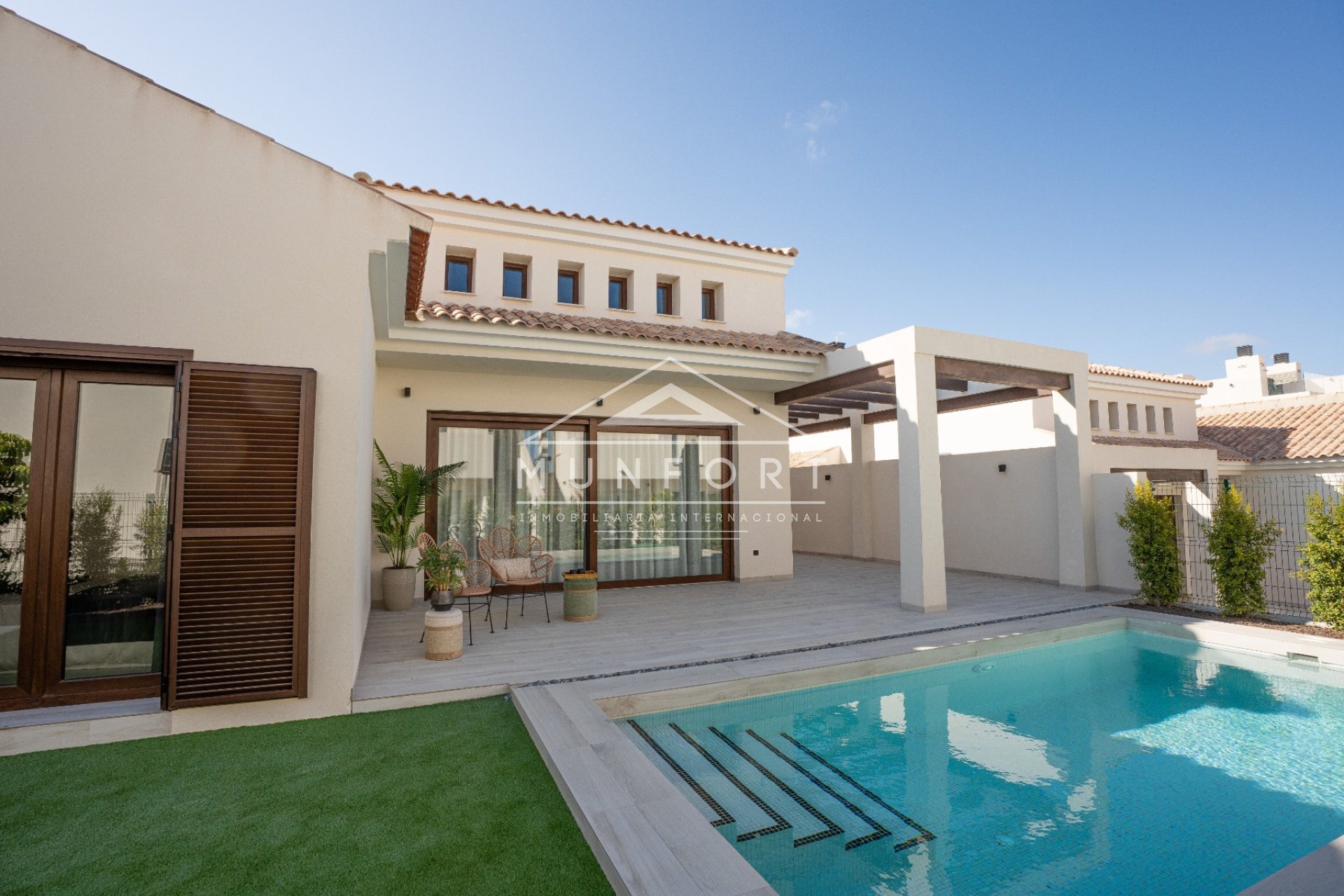 Resale - Villas -
Algorfa
