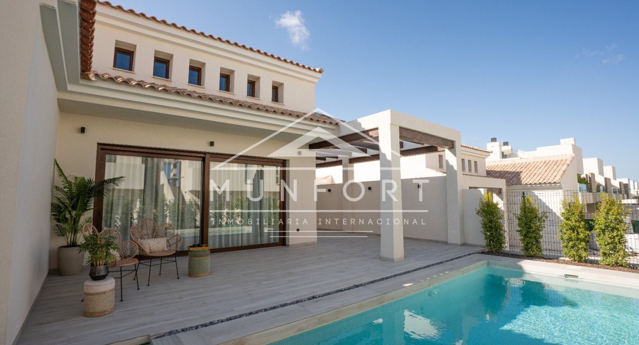 Resale - Villas -
Algorfa