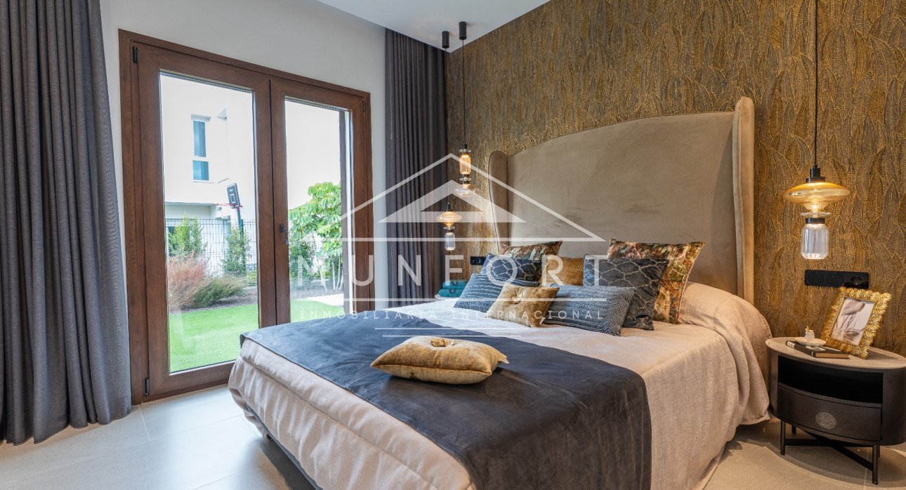 Resale - Villas -
Algorfa