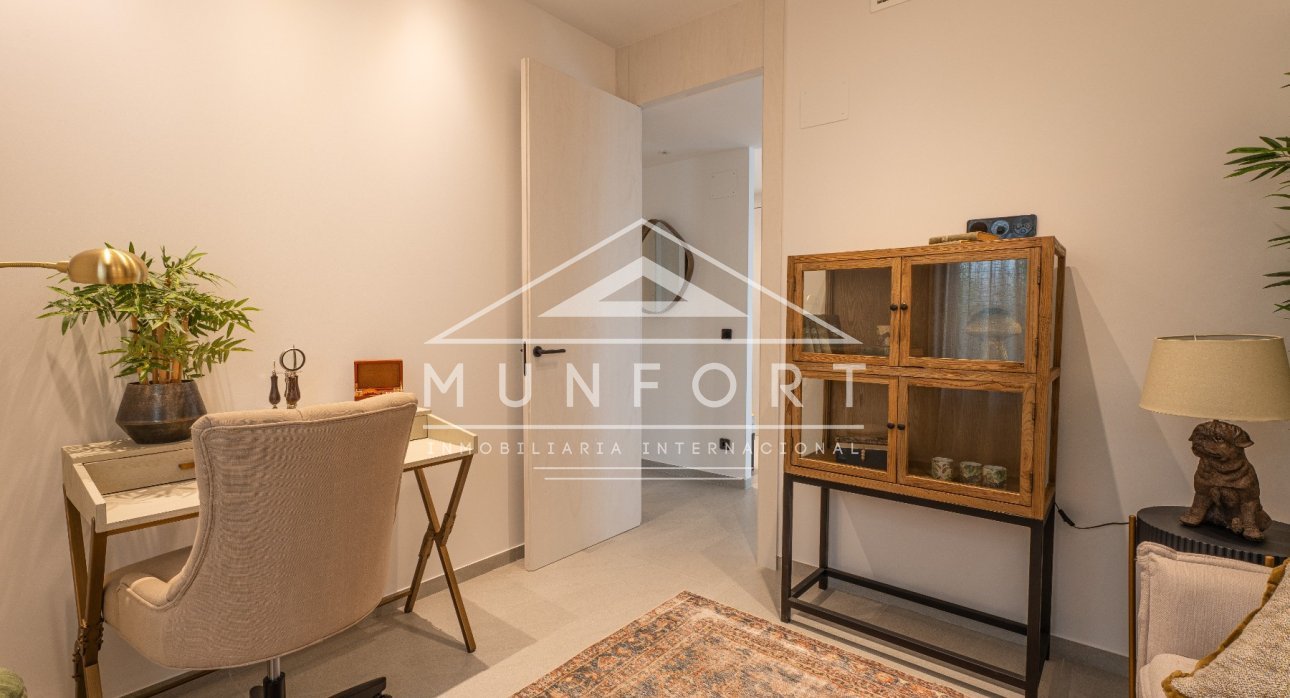 Resale - Villas -
Algorfa