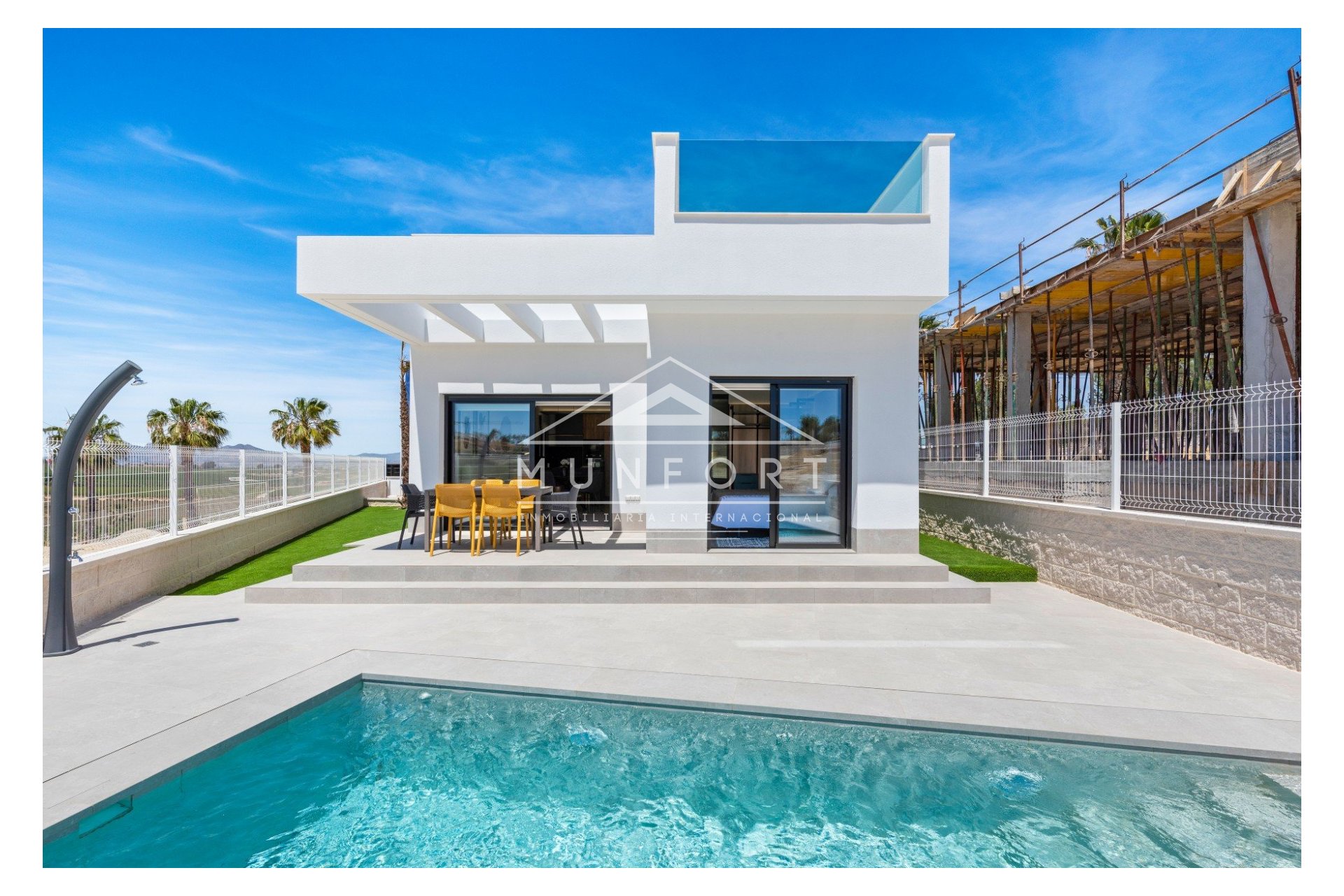 Resale - Villas -
Algorfa