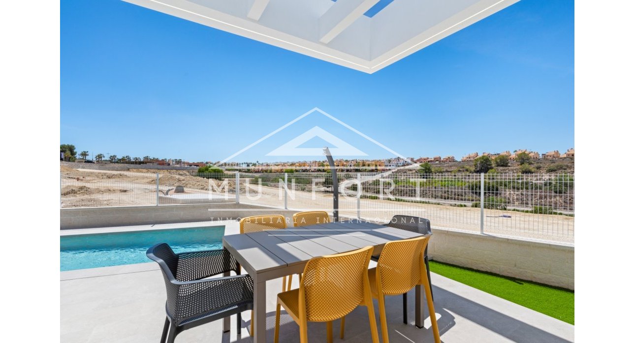 Resale - Villas -
Algorfa