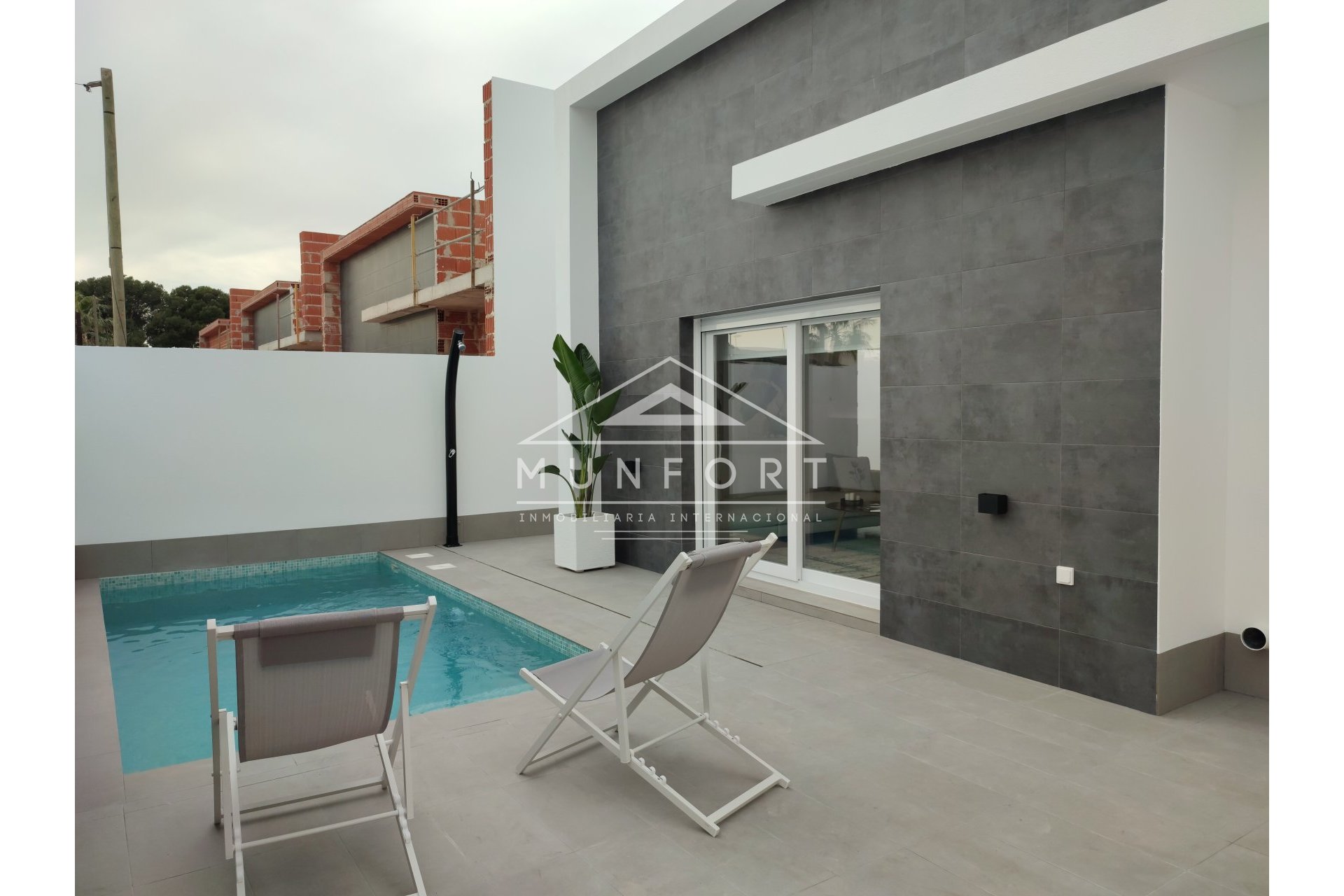 Resale - Villas -
Balsicas