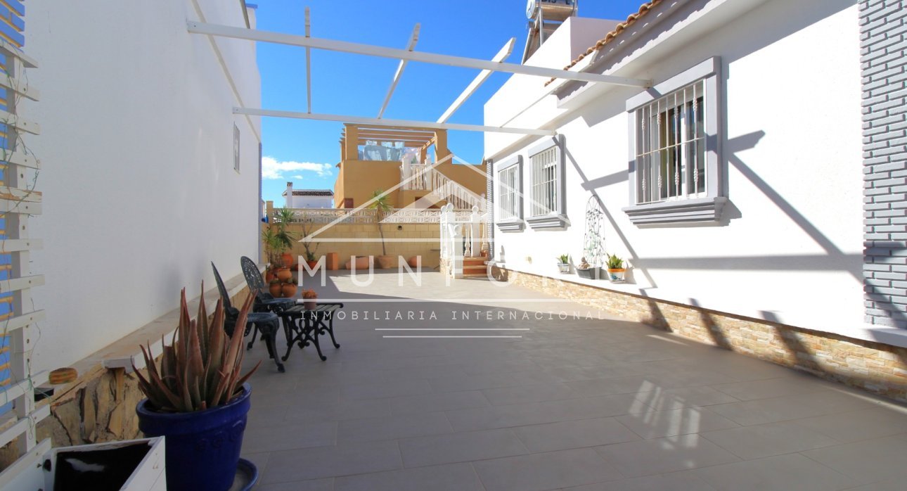 Resale - Villas -
Balsicas