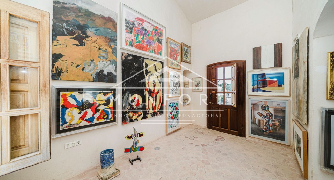 Resale - Villas -
Balsicas