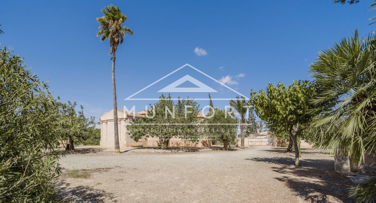 Resale - Villas -
Balsicas