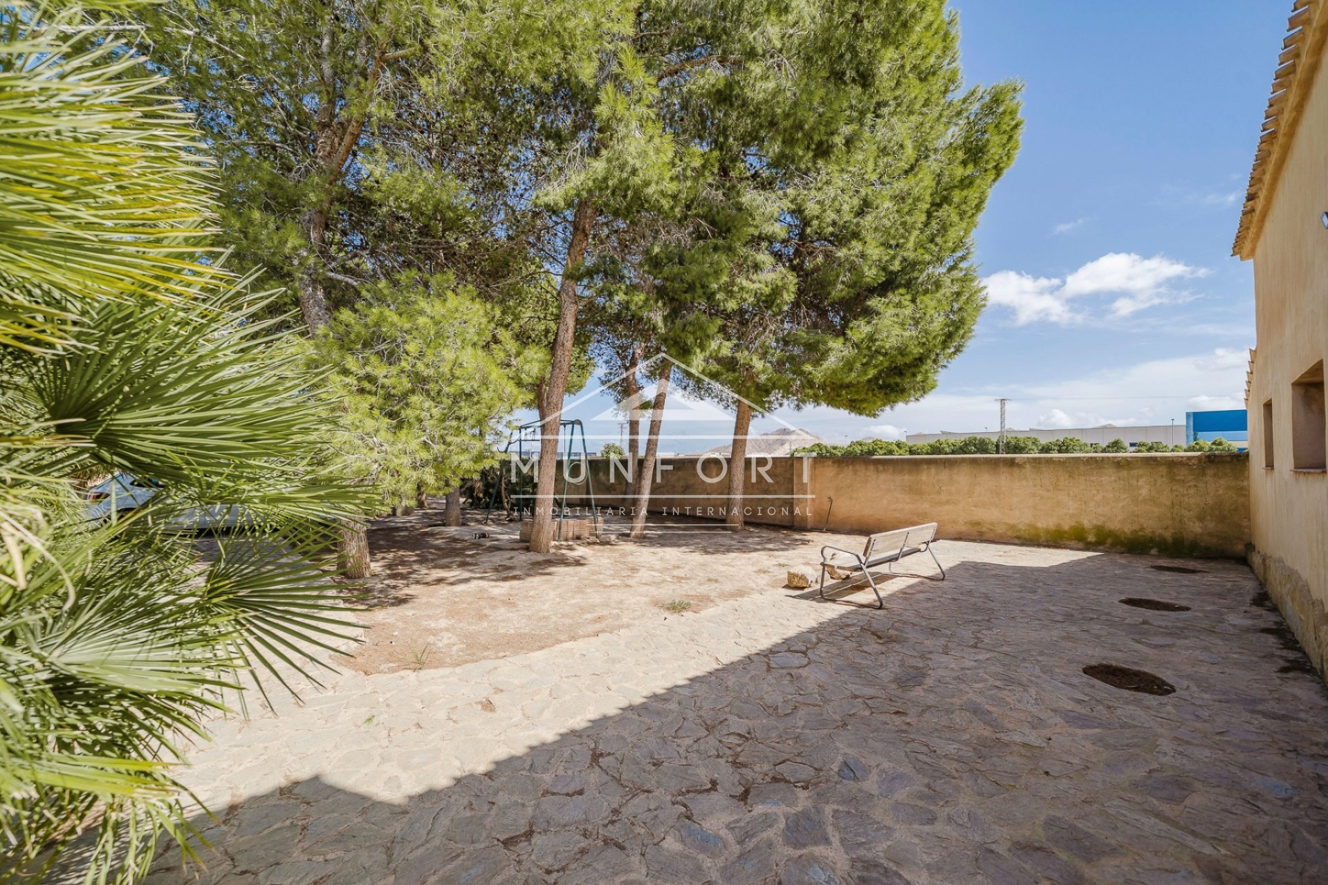 Resale - Villas -
Balsicas