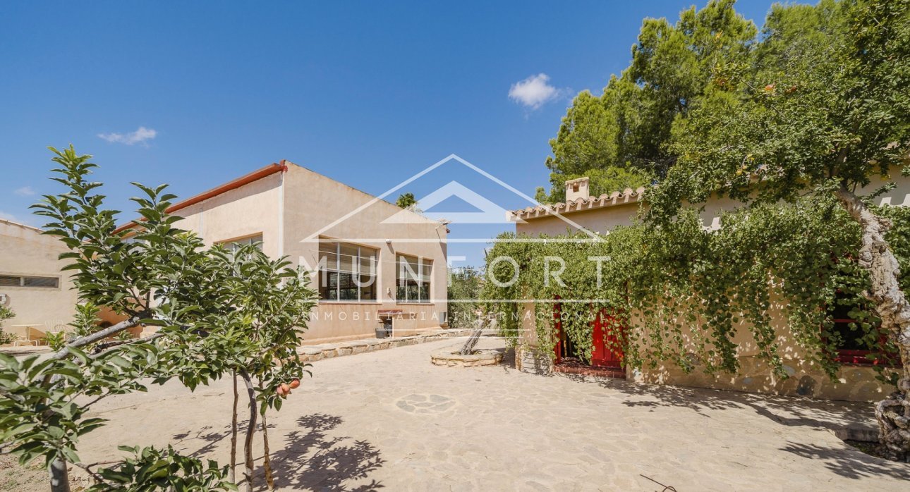 Resale - Villas -
Balsicas