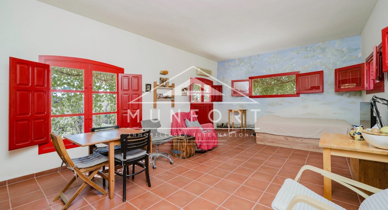 Resale - Villas -
Balsicas