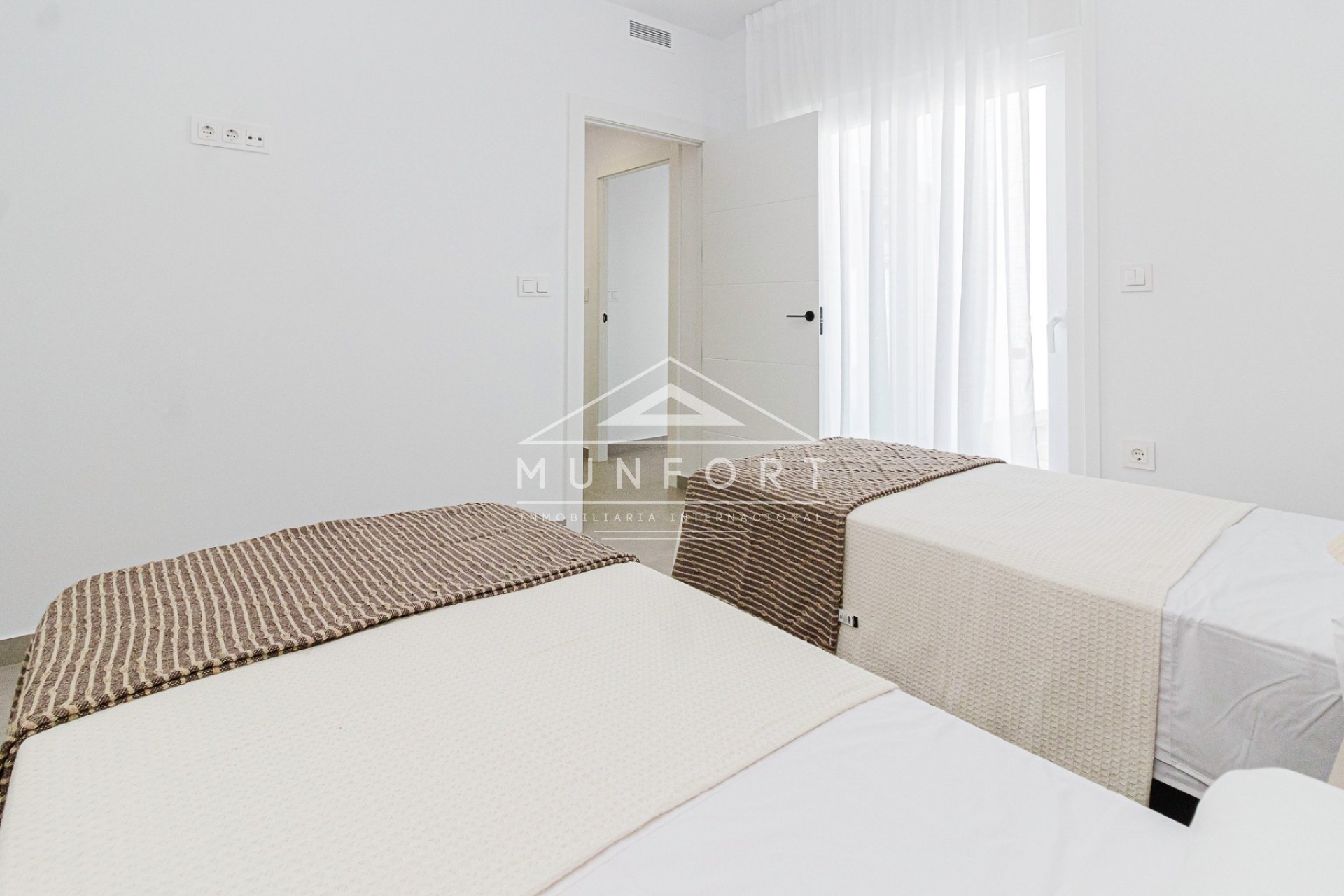 Resale - Villas -
Balsicas