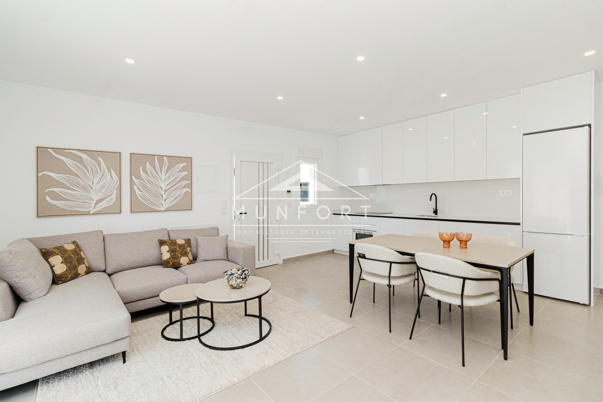 Resale - Villas -
Balsicas