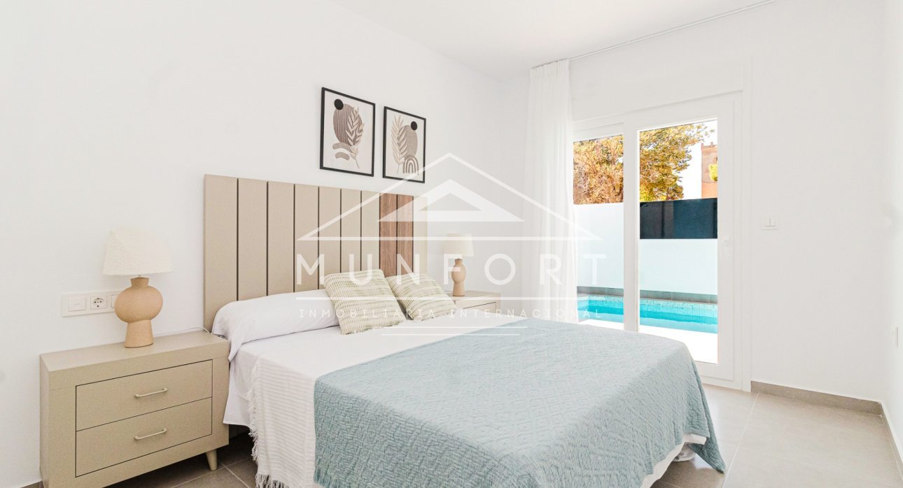 Resale - Villas -
Balsicas