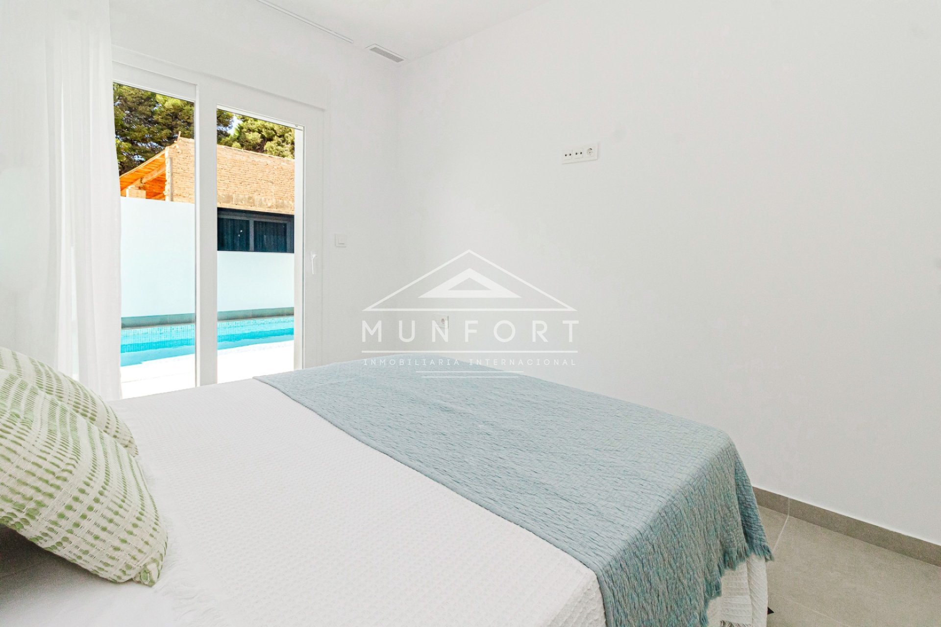 Resale - Villas -
Balsicas