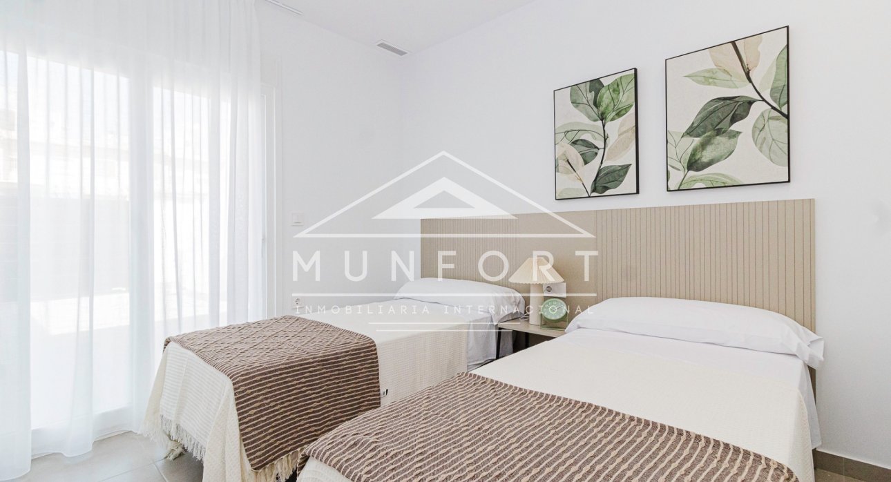 Resale - Villas -
Balsicas