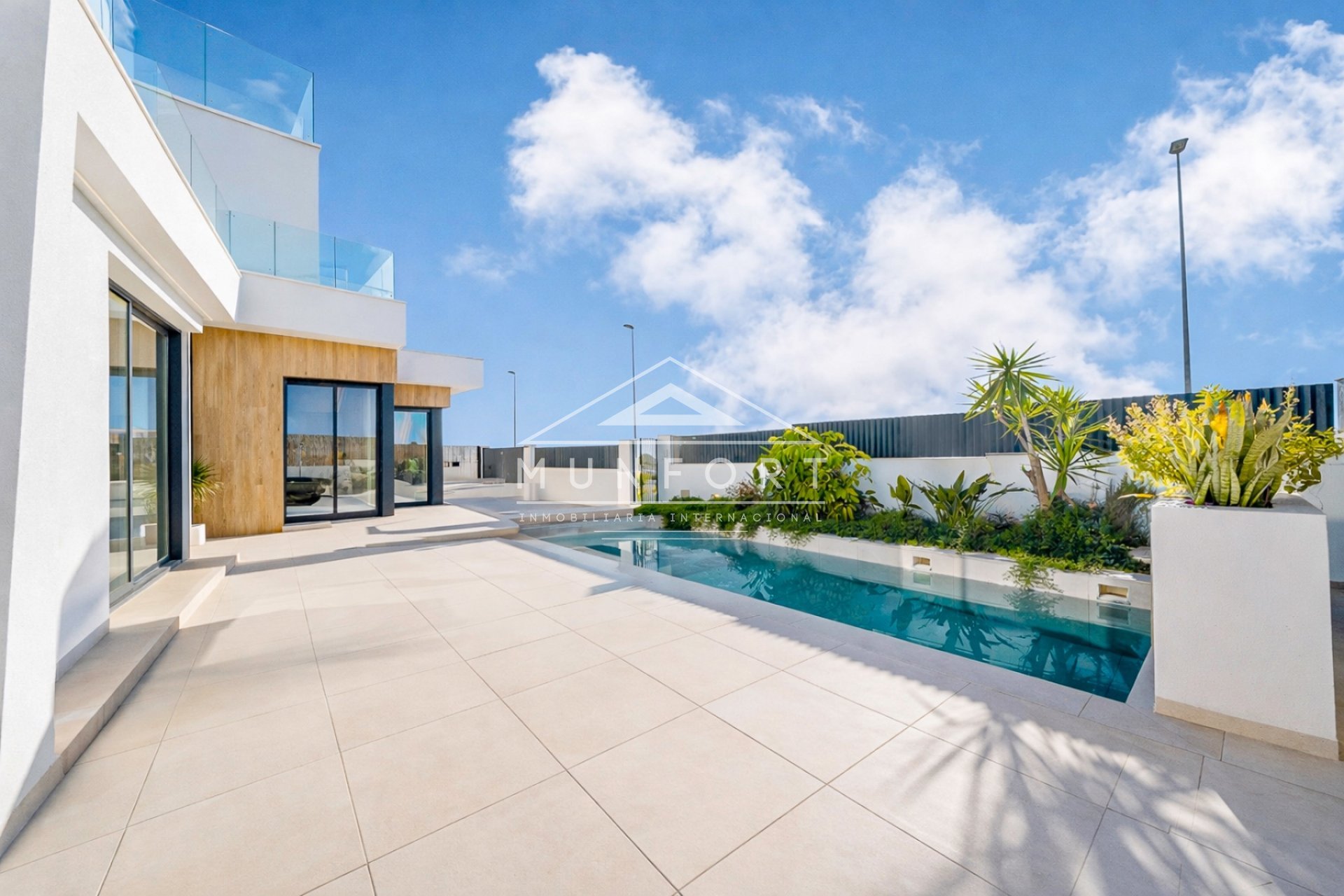 Resale - Villas -
Baños y mendigo - Baños y Mendigo