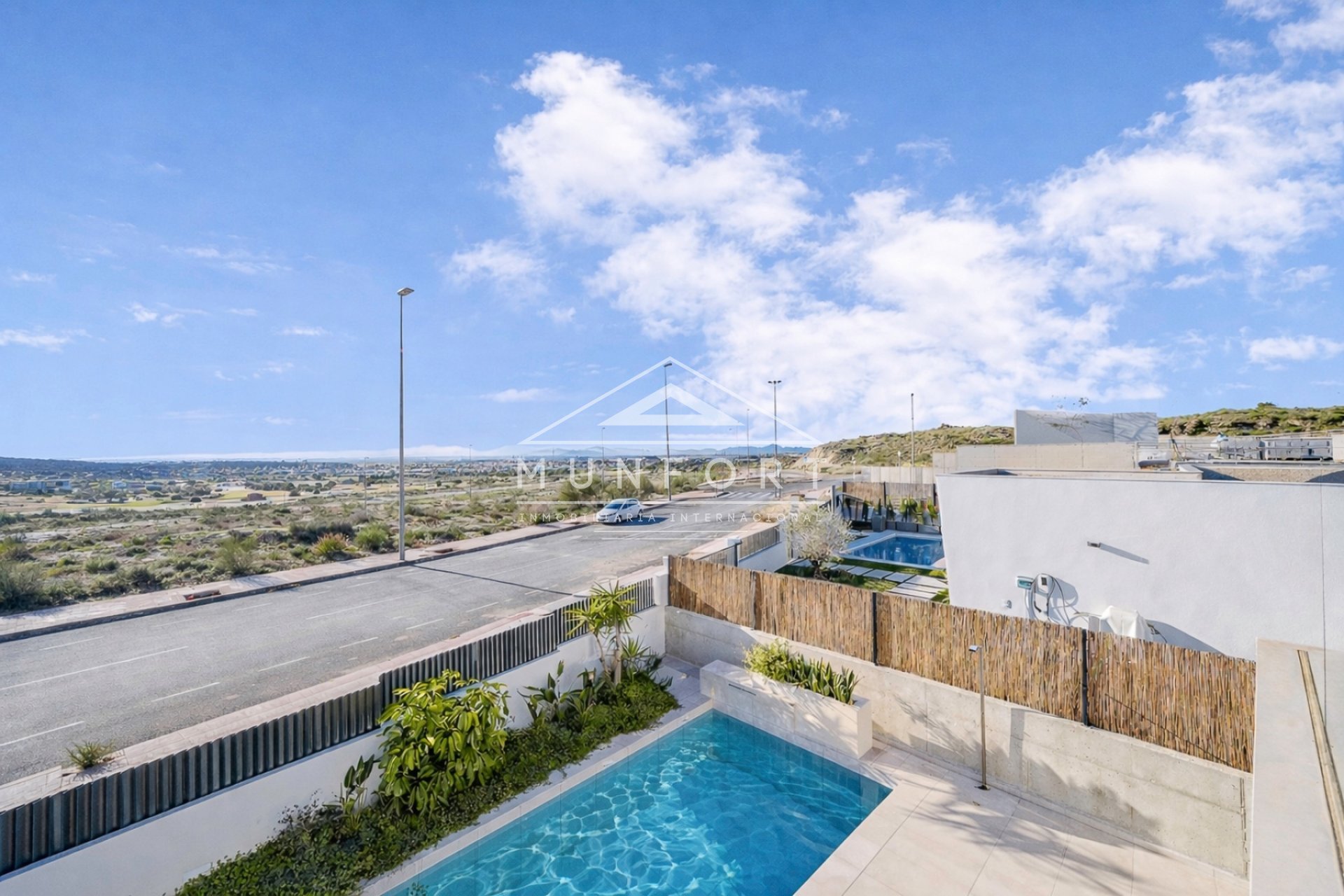 Resale - Villas -
Baños y mendigo - Baños y Mendigo