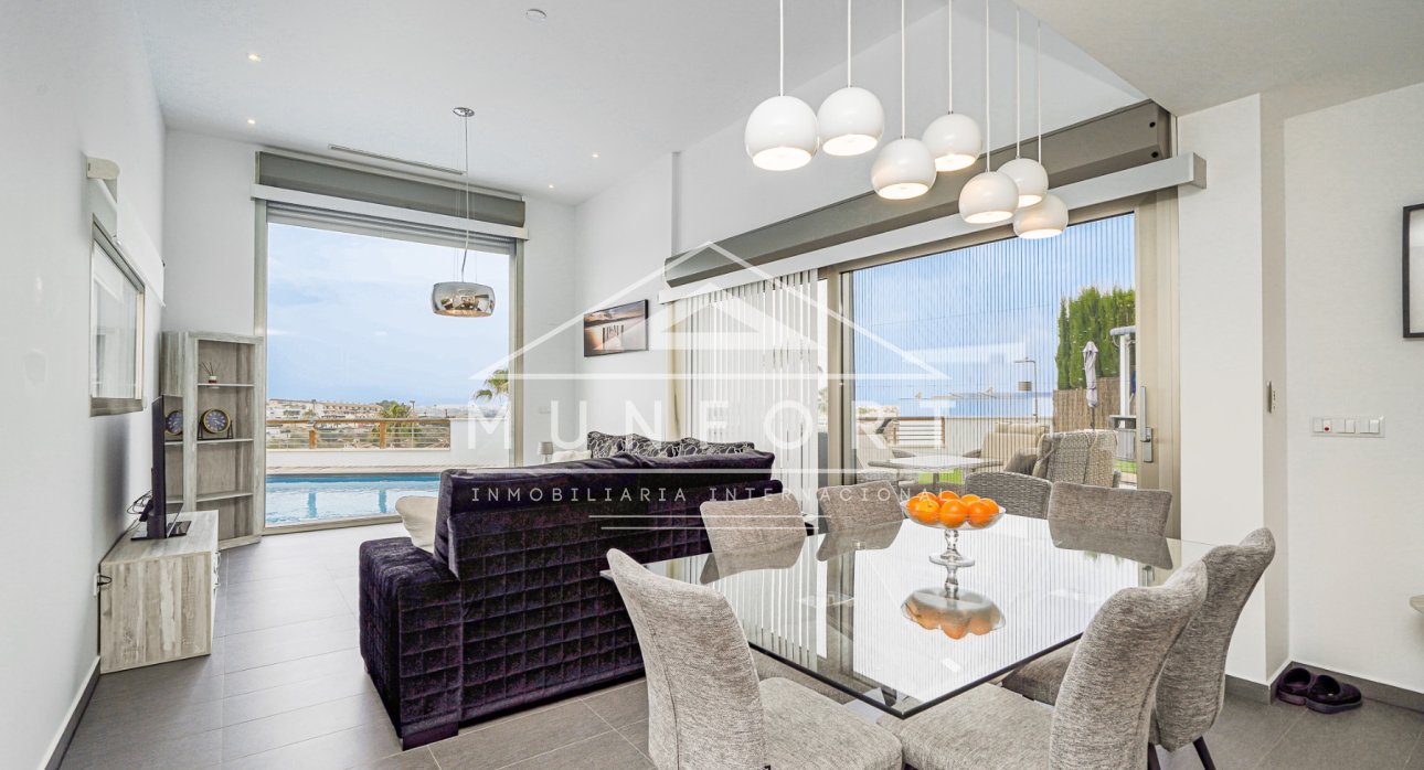 Resale - Villas -
Benijófar