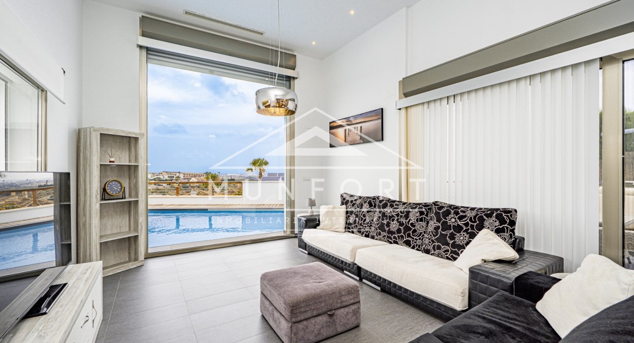 Resale - Villas -
Benijófar