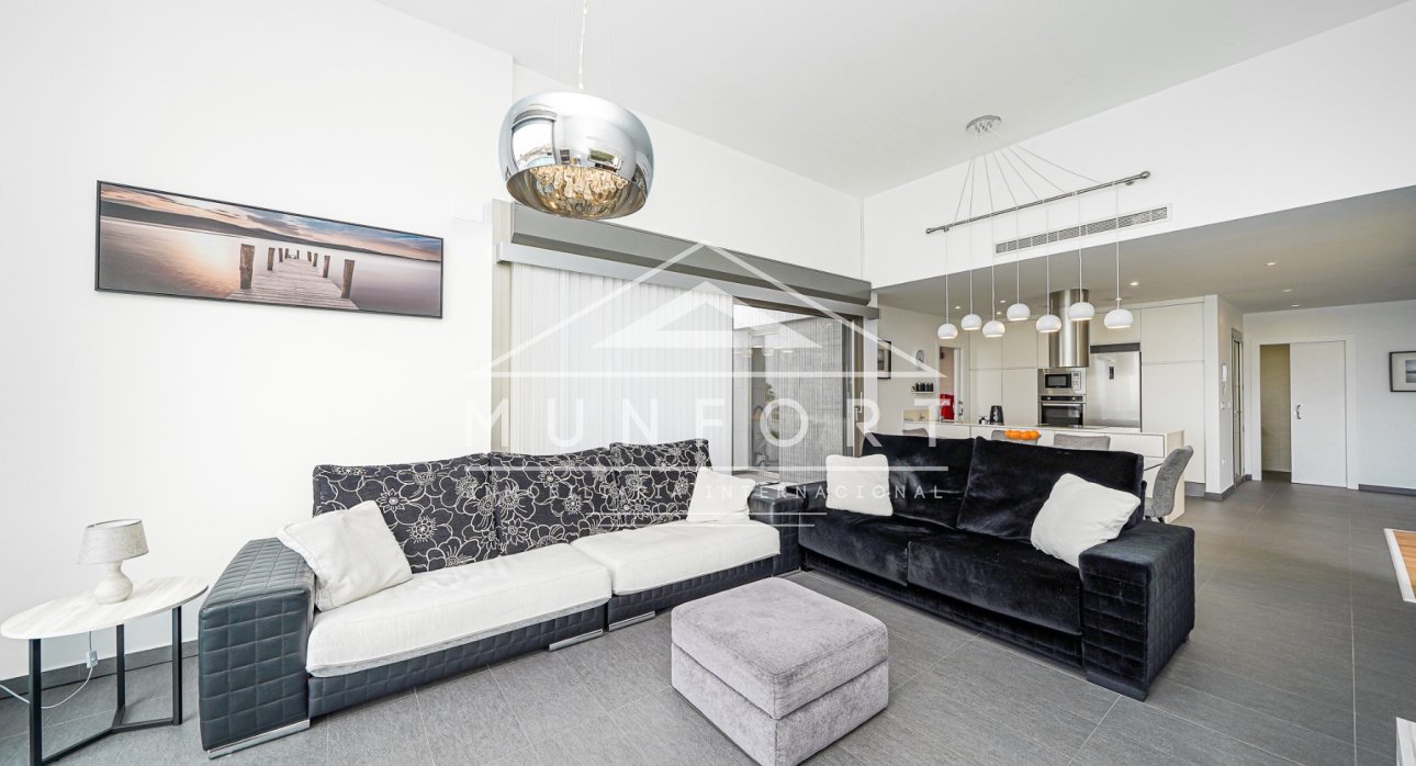 Resale - Villas -
Benijófar