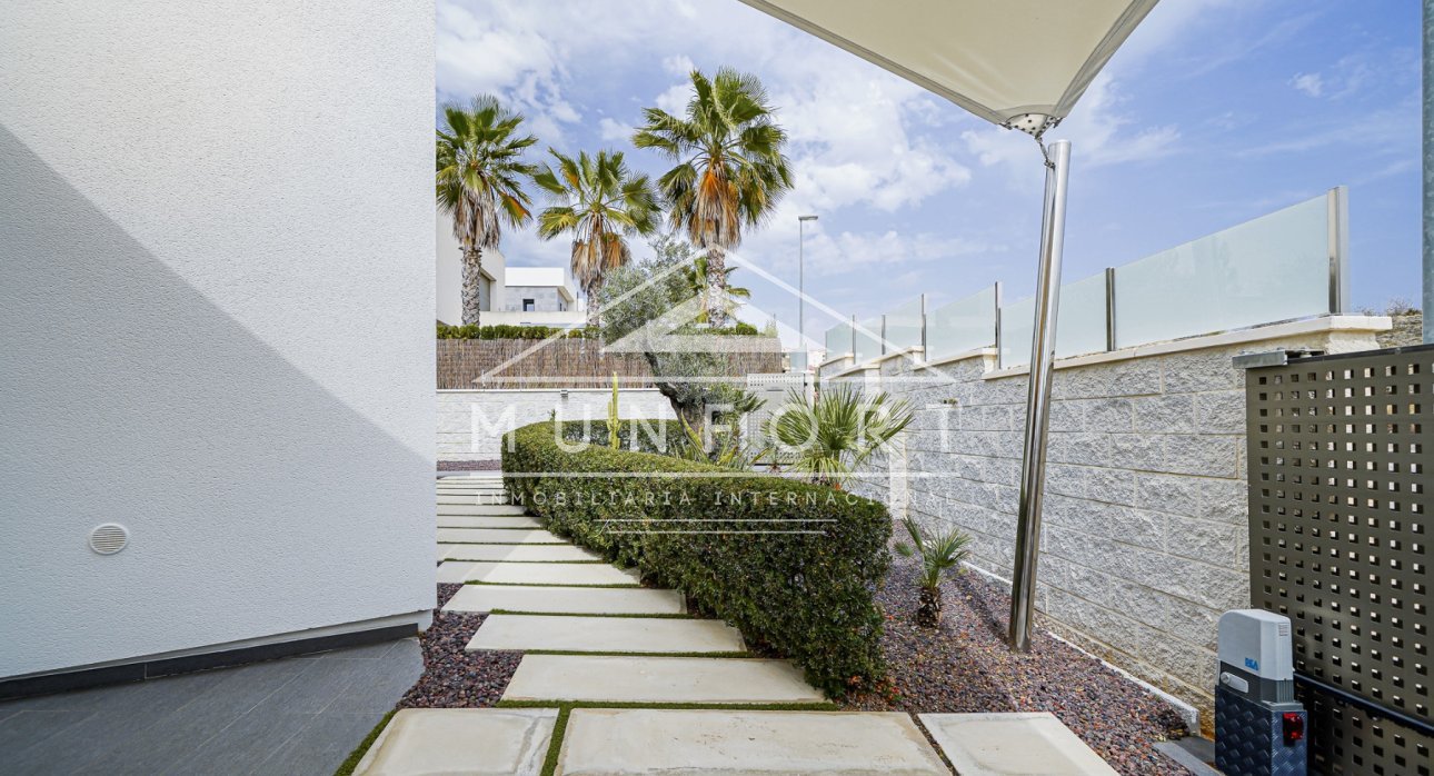 Resale - Villas -
Benijófar