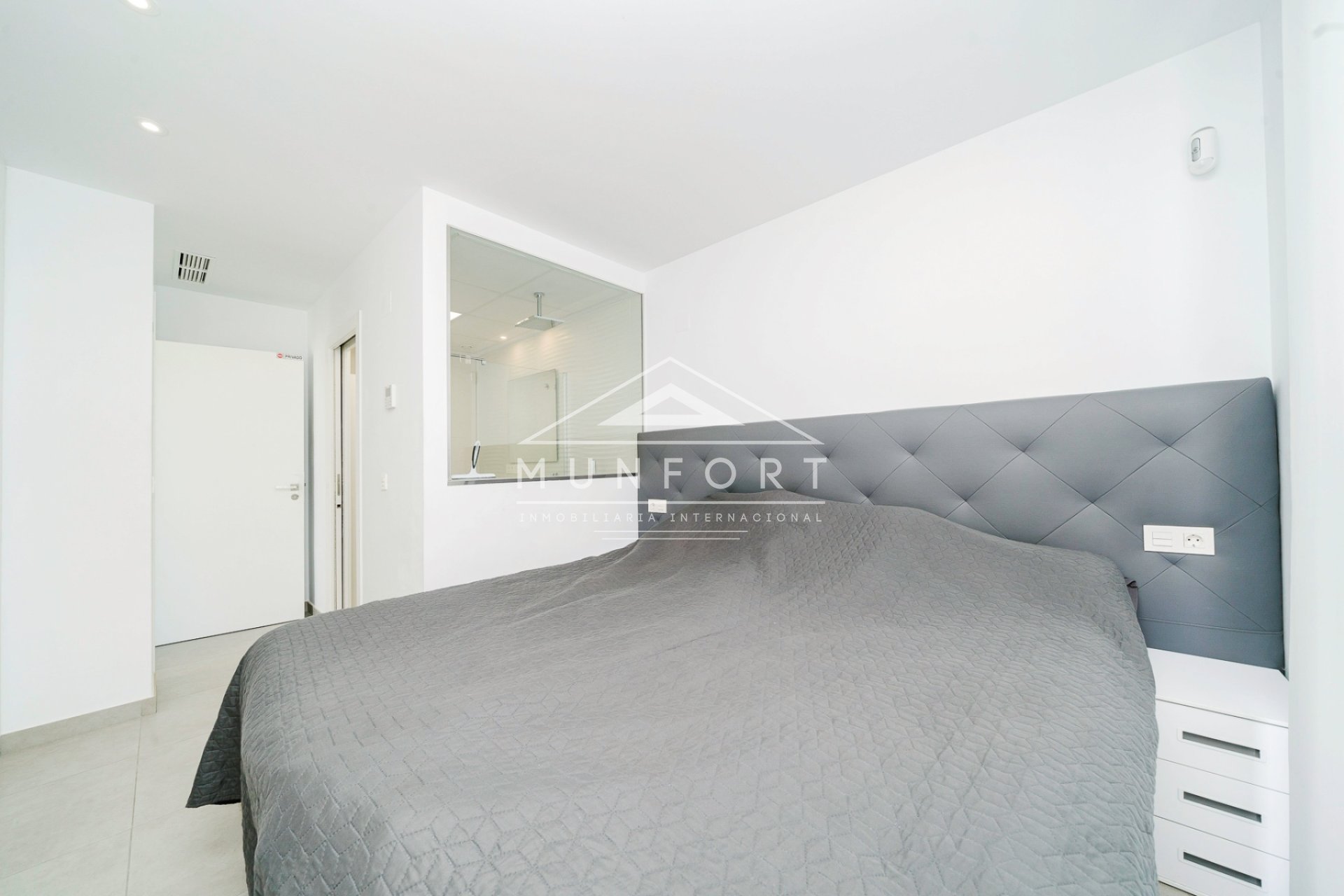 Resale - Villas -
Benijófar