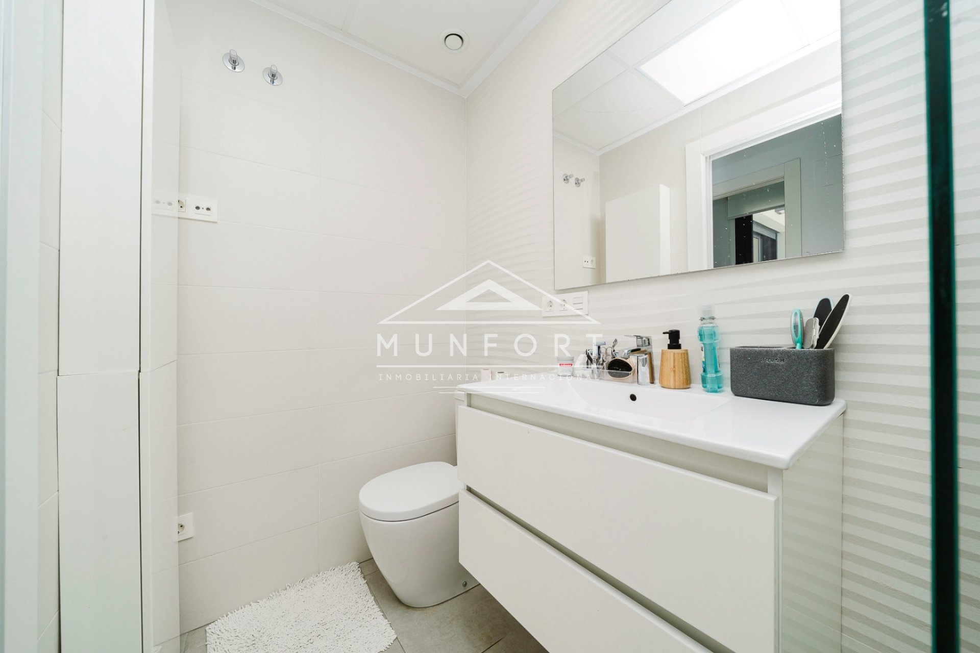 Resale - Villas -
Benijófar