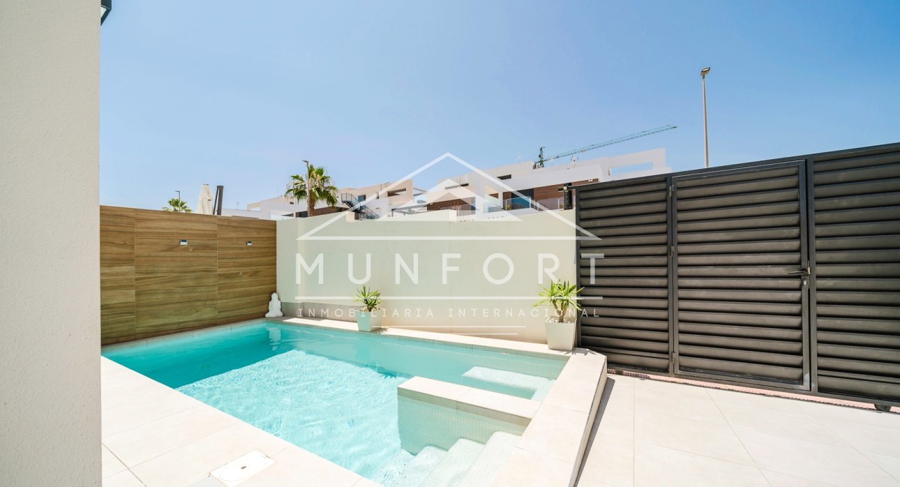 Resale - Villas -
Benijófar