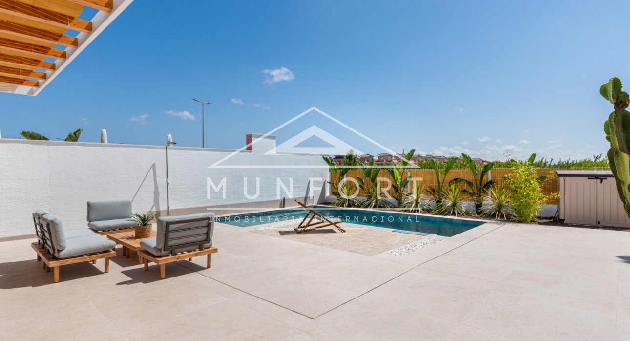 Resale - Villas -
Benijófar