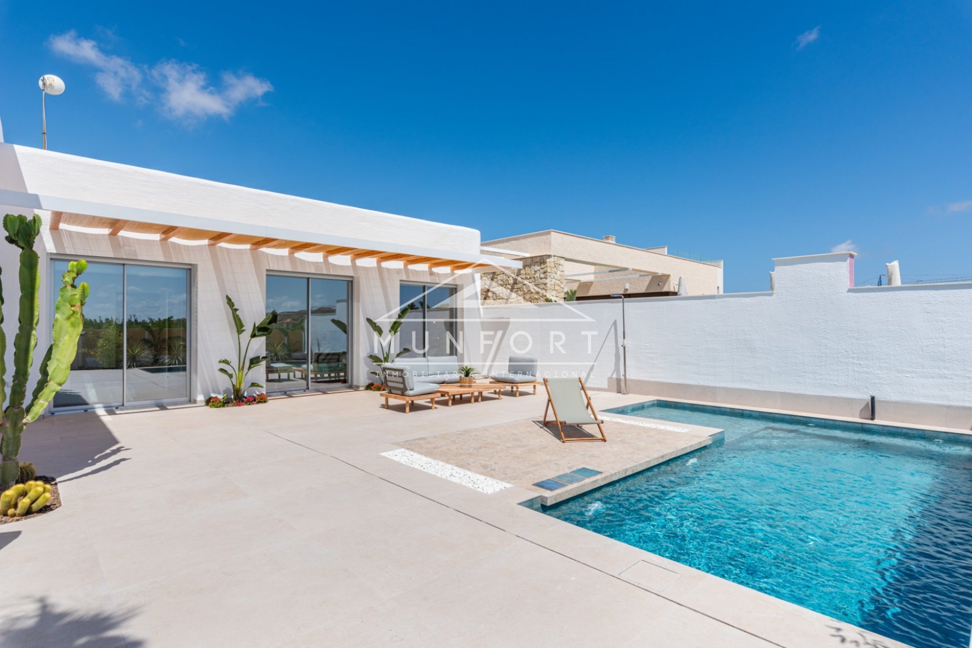 Resale - Villas -
Benijófar