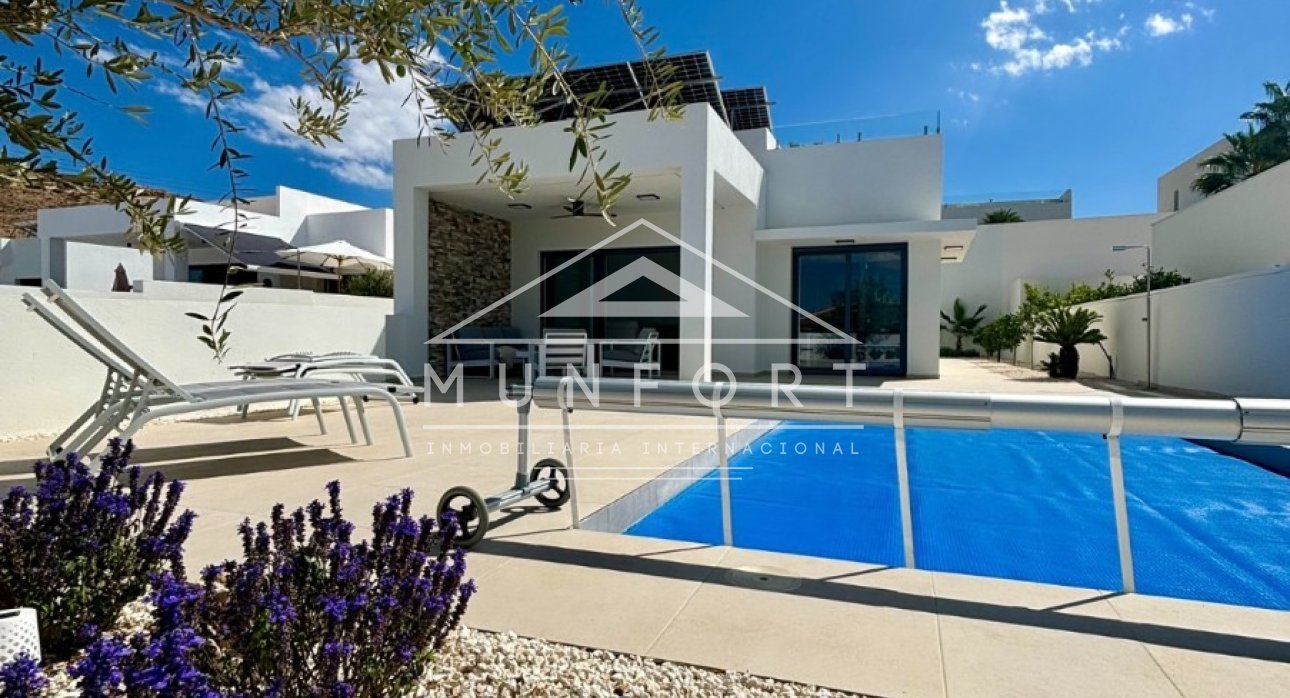 Resale - Villas -
Benijófar