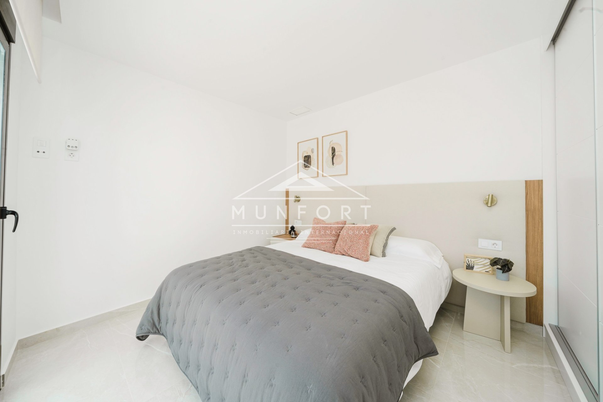 Resale - Villas -
Benijófar