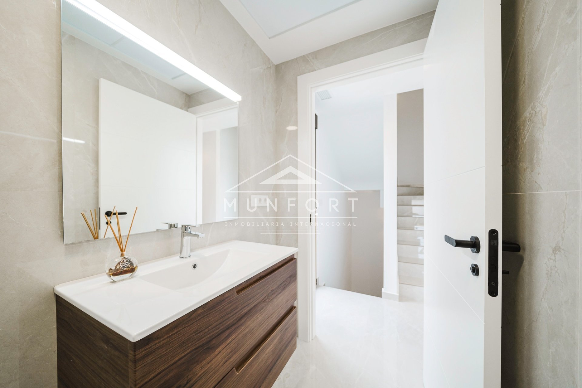 Resale - Villas -
Benijófar