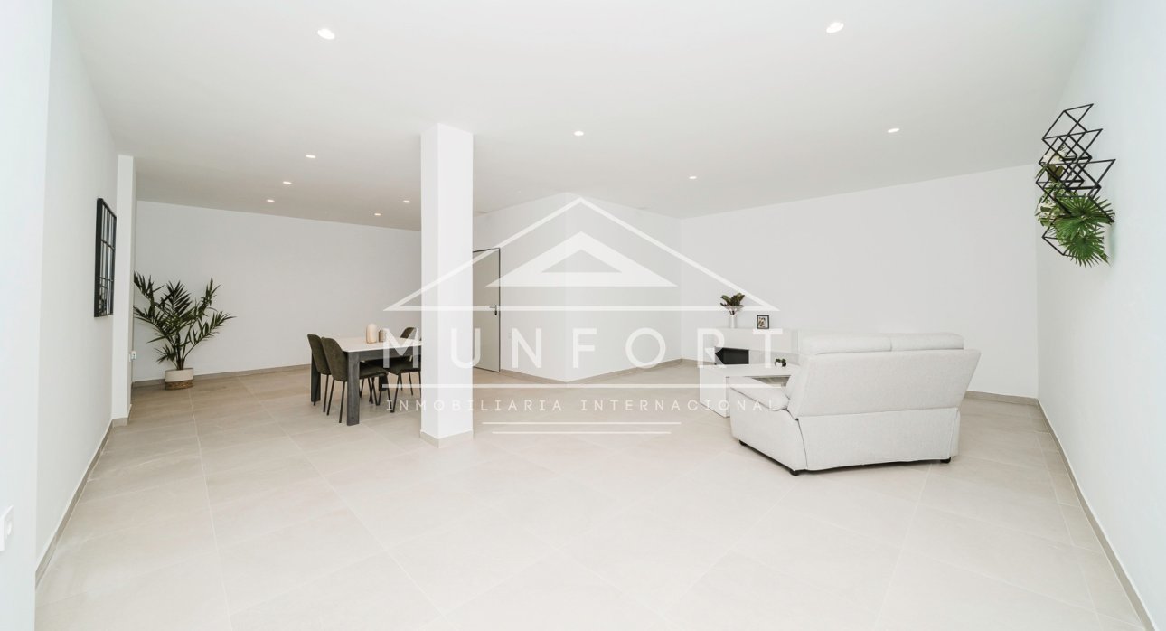 Resale - Villas -
Benijófar