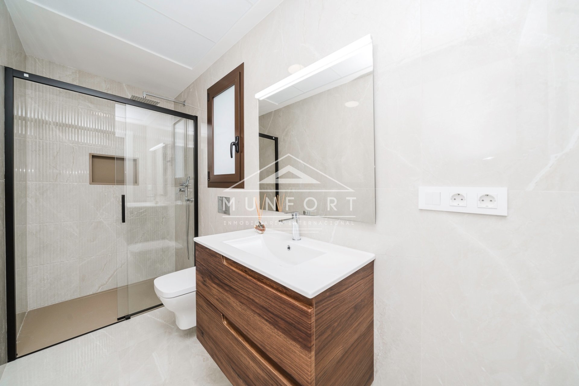 Resale - Villas -
Benijófar