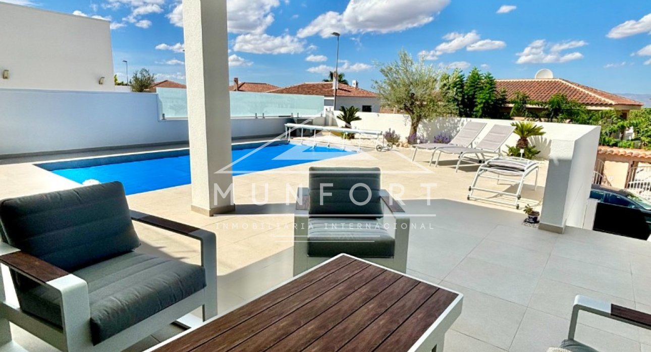 Resale - Villas -
Benijófar