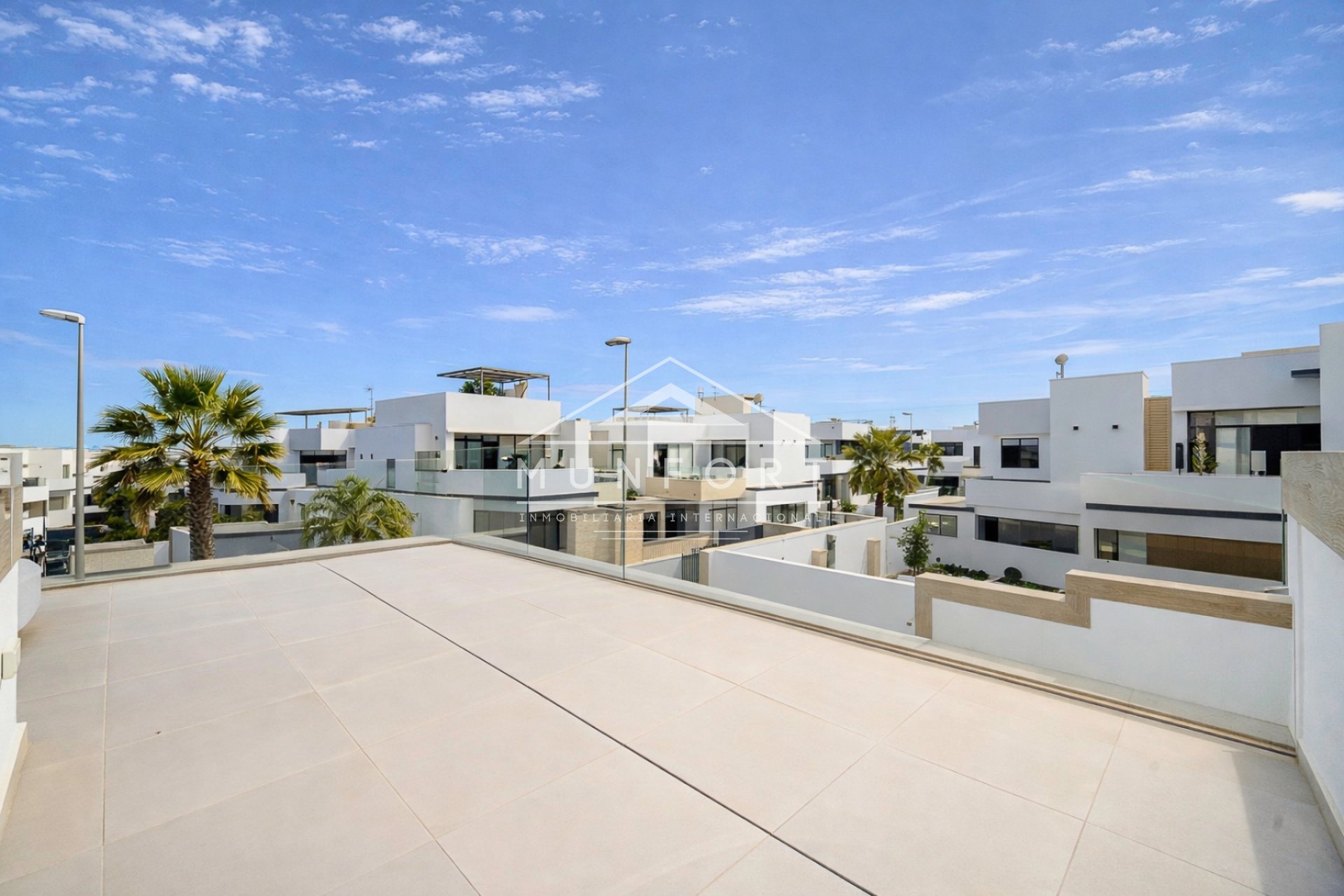 Resale - Villas -
Benijófar