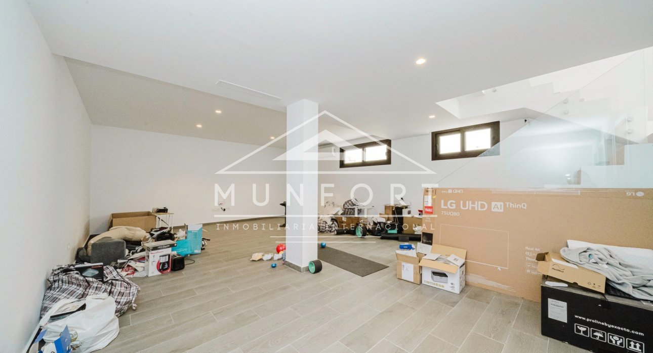 Resale - Villas -
Benijófar