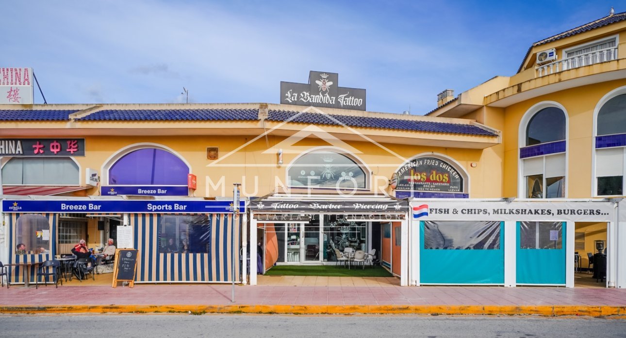 Resale - Villas -
Benijófar