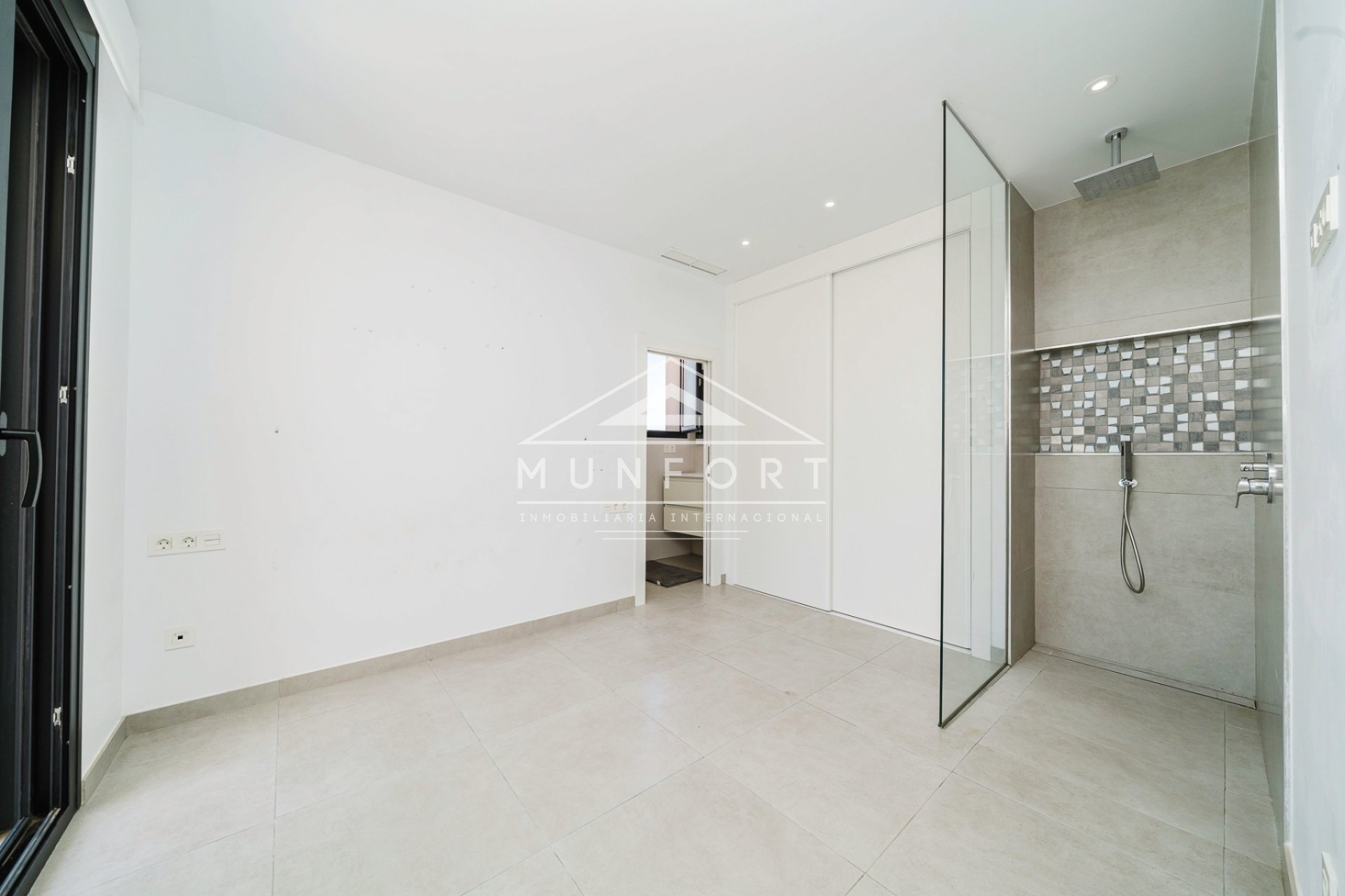 Resale - Villas -
Benijófar