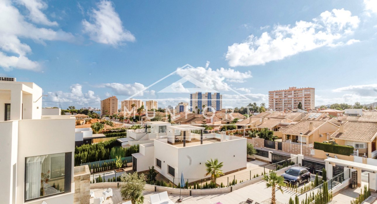 Resale - Villas -
Cartagena - La Manga