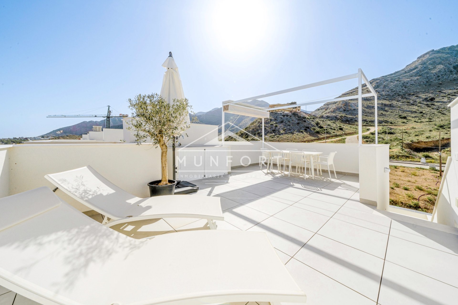 Resale - Villas -
Cox