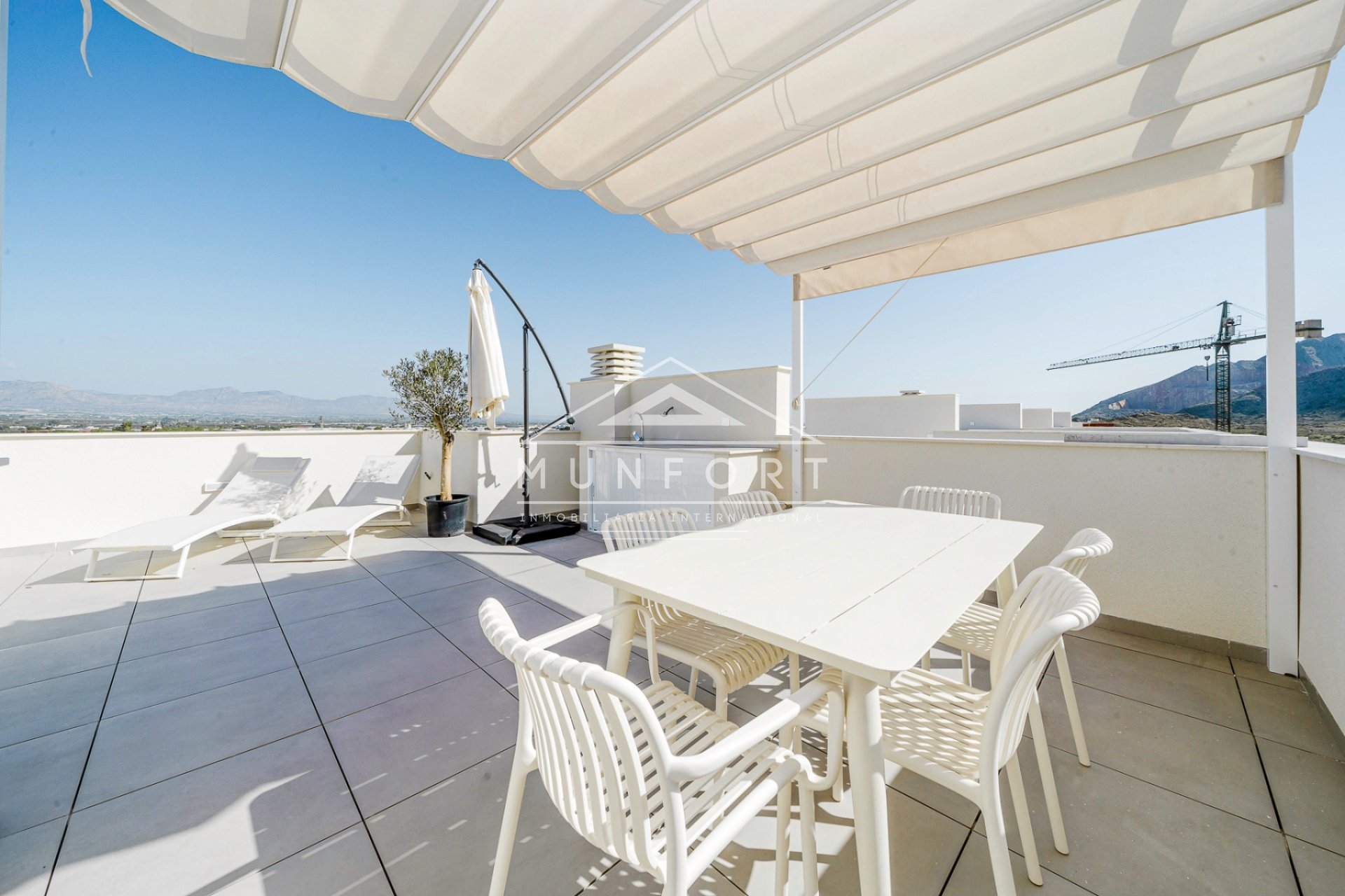 Resale - Villas -
Cox