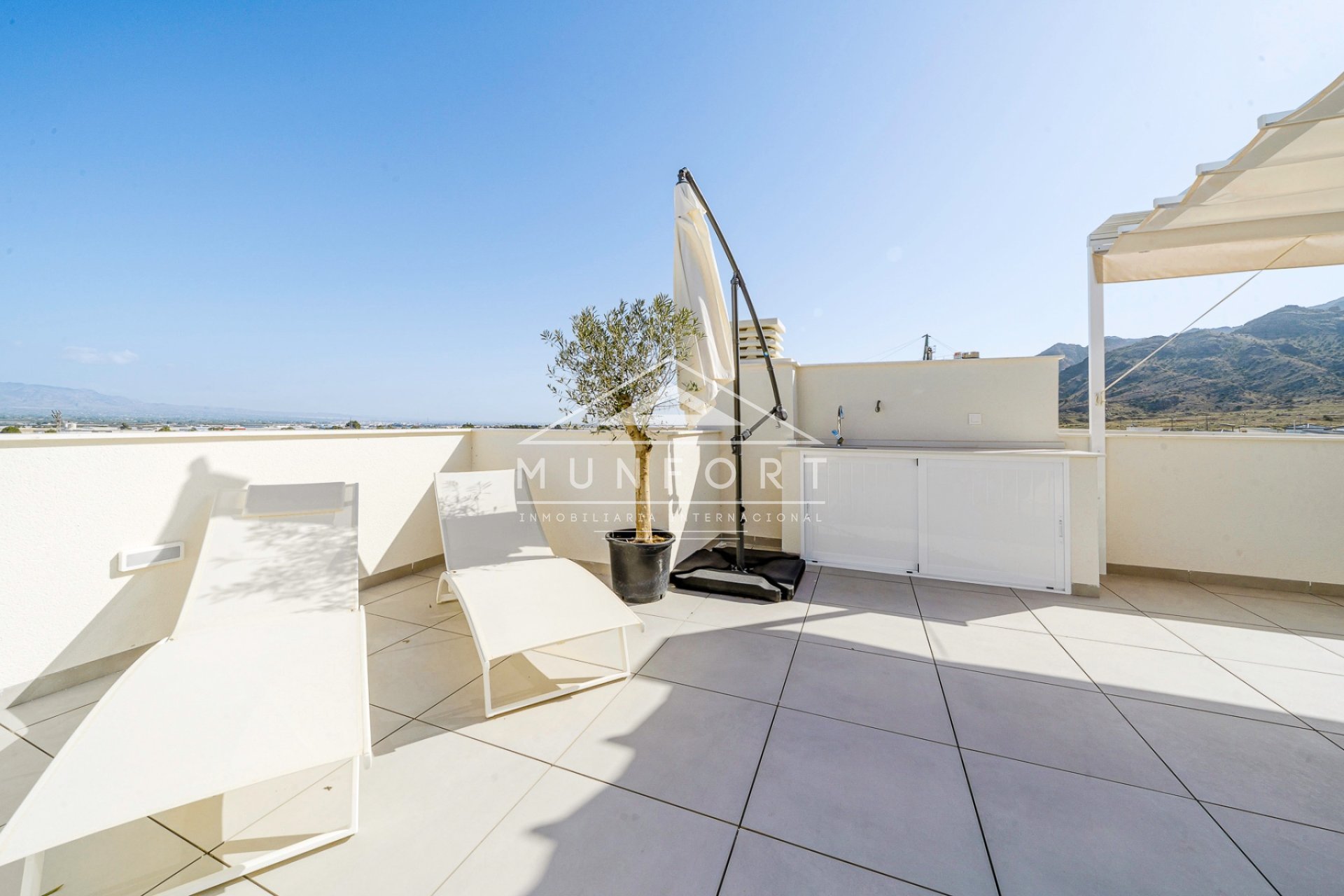 Resale - Villas -
Cox